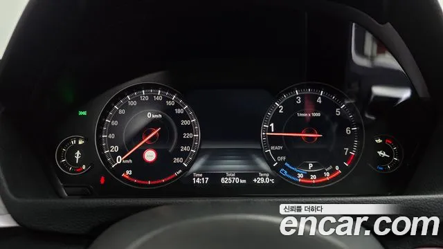 BMW 3 серии 2018 thumb 8