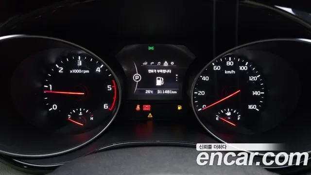 Kia Carnival 2014 thumb 8