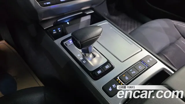Genesis G80 2018 thumb 9