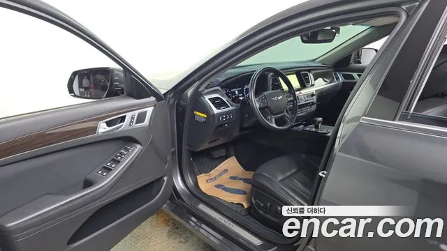 Genesis G80 2018 thumb 10