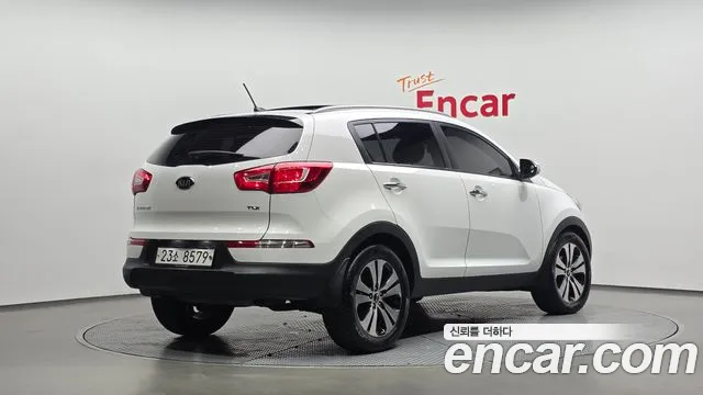 Kia Sportage 2010 thumb 2