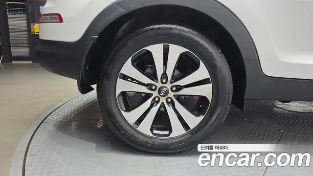 Kia Sportage 2010 thumb 5