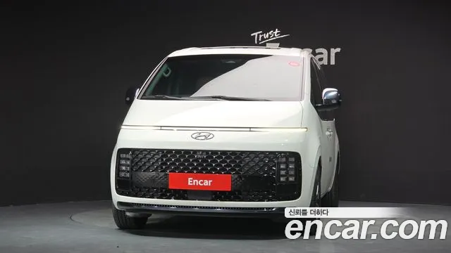 Hyundai Staria 2022 thumb 3