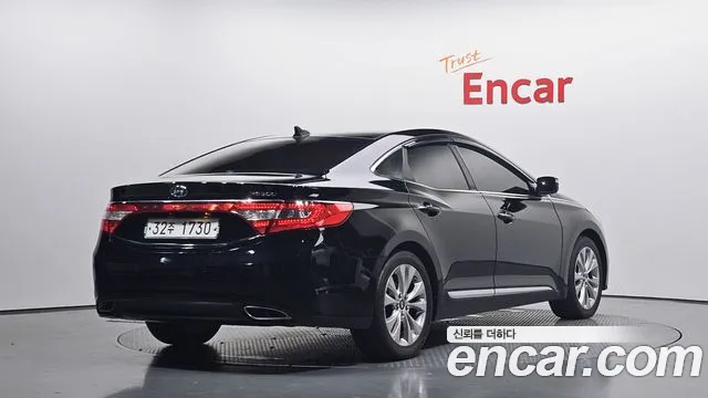 Hyundai Grandeur 2011 thumb 2