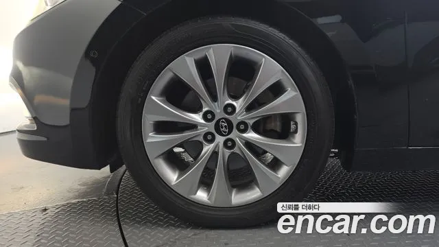 Hyundai Grandeur 2011 thumb 5