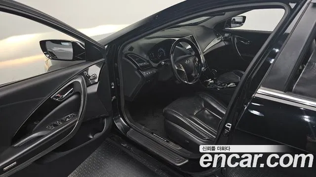 Hyundai Grandeur 2011 thumb 10