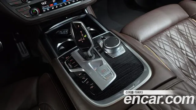 BMW 7 серии 2019 thumb 9
