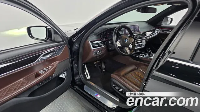BMW 7 серии 2019 thumb 10