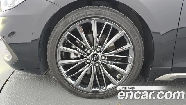 Hyundai Grandeur 2017 thumb 5