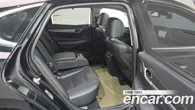 Hyundai Grandeur 2017 thumb 11