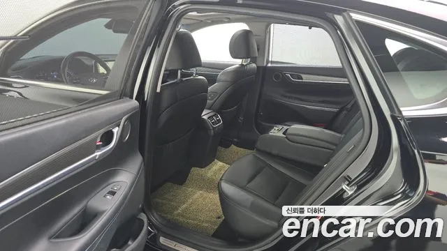 Hyundai Grandeur 2017 thumb 12