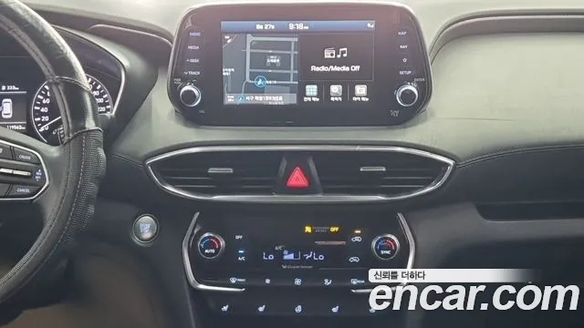 Hyundai Santa Fe 2018 thumb 11