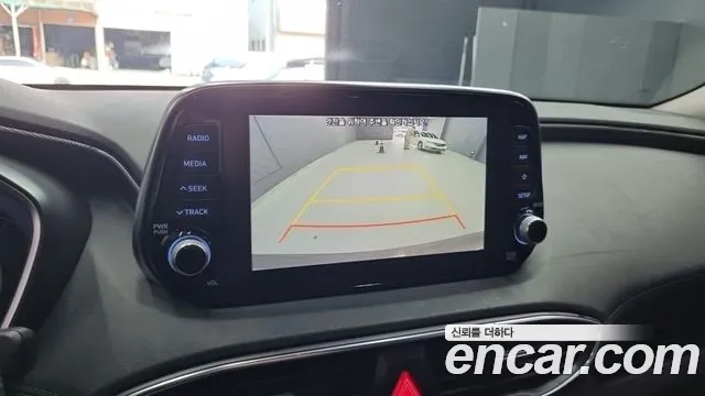 Hyundai Santa Fe 2018 thumb 12