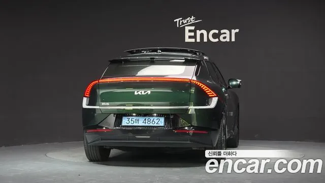 Kia EV6 2022 thumb 4