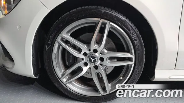 Mercedes-Benz CLA 2017 thumb 5