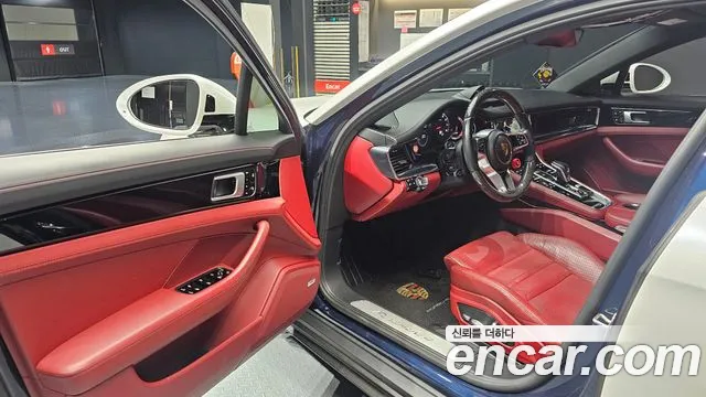 Porsche Panamera 2020 thumb 10