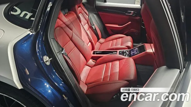 Porsche Panamera 2020 thumb 11