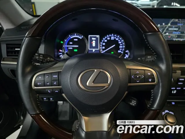 Lexus ES 2018 thumb 7