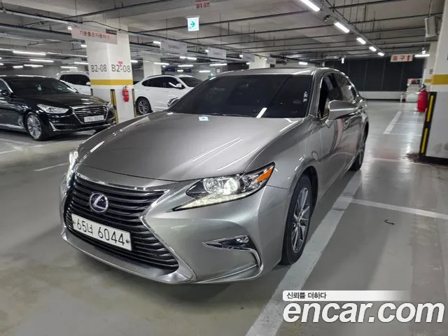 Lexus ES 2018 thumb 12