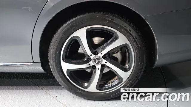 Mercedes-Benz E-Класс 2020 thumb 5