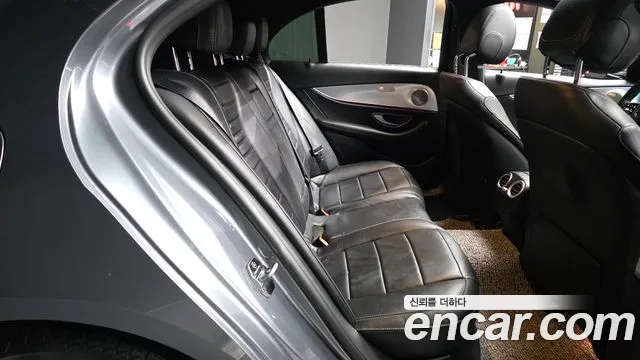 Mercedes-Benz E-Класс 2020 thumb 12