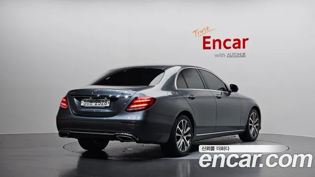 Mercedes-Benz E-Класс 2019 thumb 2