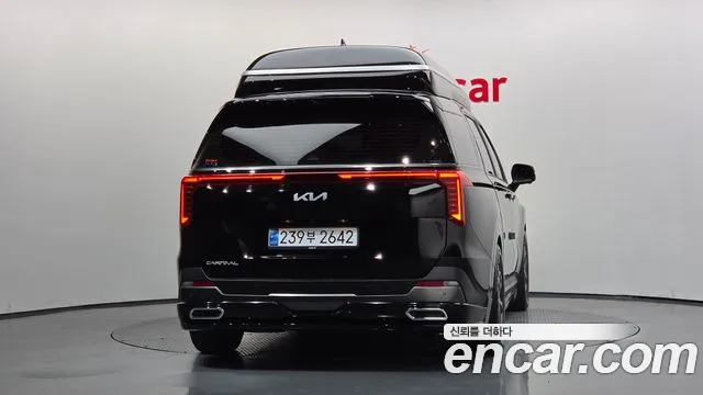 Kia Carnival 2025 thumb 4