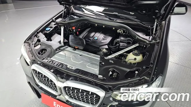 BMW X4 2023 thumb 6
