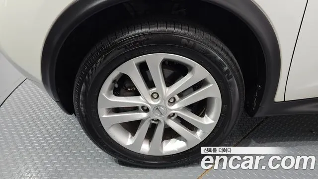 Nissan Juke 2014 thumb 5