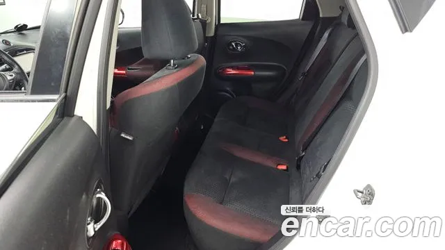 Nissan Juke 2014 thumb 11