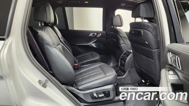 BMW X7 2024 thumb 11