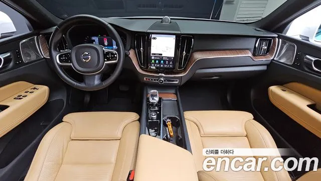 Volvo XC60 2024 thumb 6