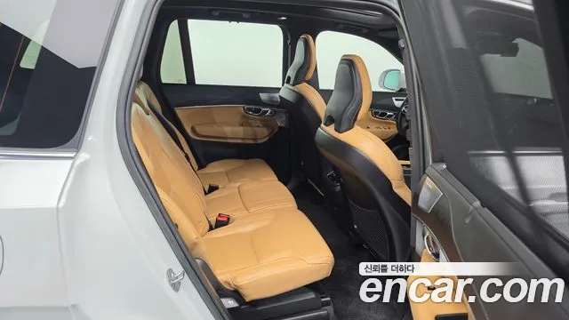 Volvo XC90 2022 thumb 12