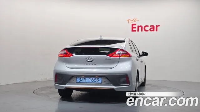 Hyundai IONIQ 6 2018 thumb 4