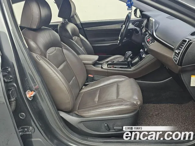 Hyundai Grandeur 2017 thumb 10
