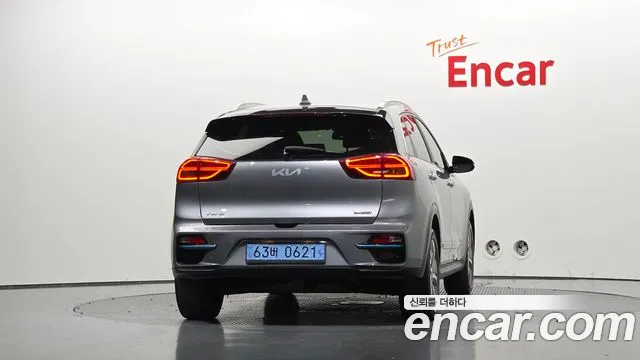 Kia Niro 2021 thumb 4