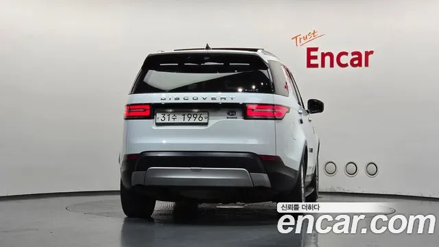 Land Rover Discovery 2018 thumb 4