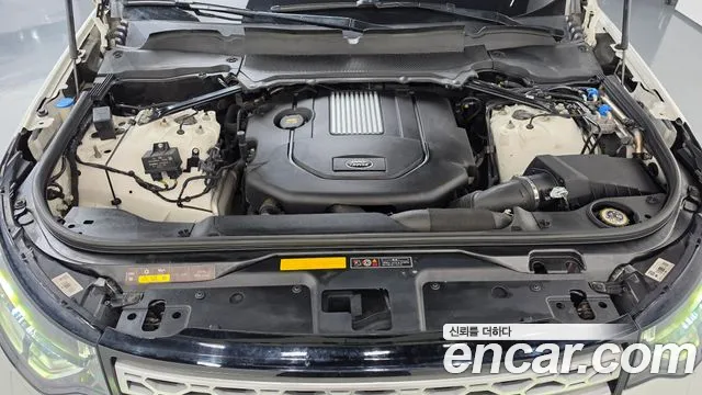 Land Rover Discovery 2018 thumb 6