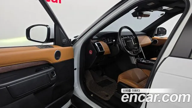 Land Rover Discovery 2018 thumb 10