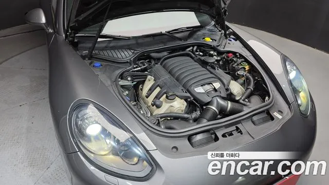 Porsche Panamera 2014 thumb 6