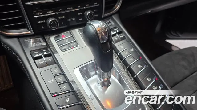 Porsche Panamera 2014 thumb 9