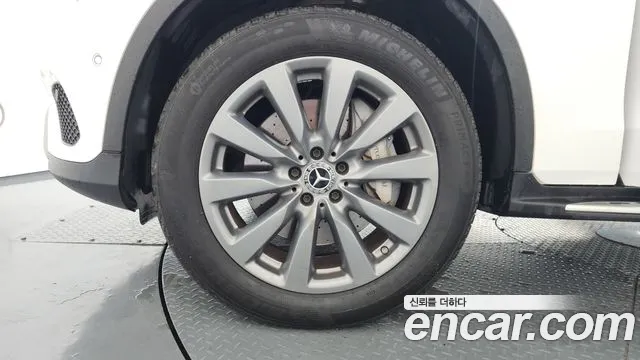 Mercedes-Benz GLC 2018 thumb 5