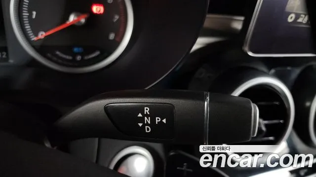 Mercedes-Benz GLC 2018 thumb 9