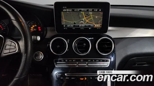 Mercedes-Benz GLC 2018 thumb 12