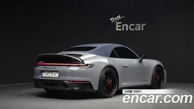 Porsche 911 2023 thumb 2