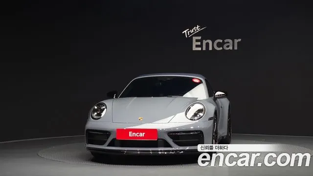 Porsche 911 2023 thumb 3