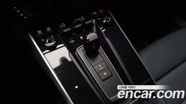 Porsche 911 2023 thumb 9