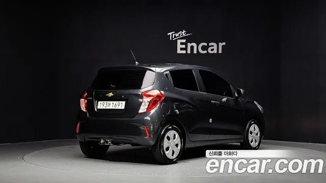 Chevrolet Spark 2019 thumb 2
