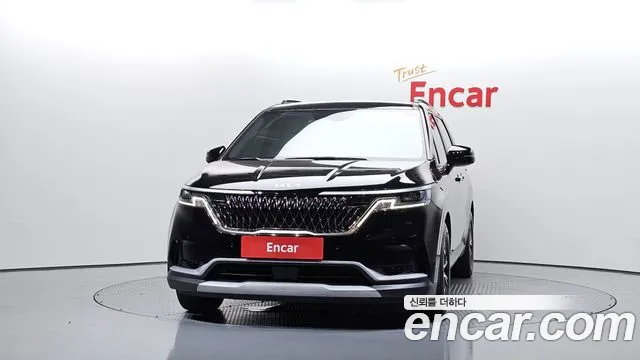 Kia Carnival 2023 thumb 3