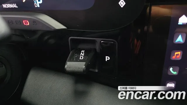 Porsche Taycan 2022 thumb 9